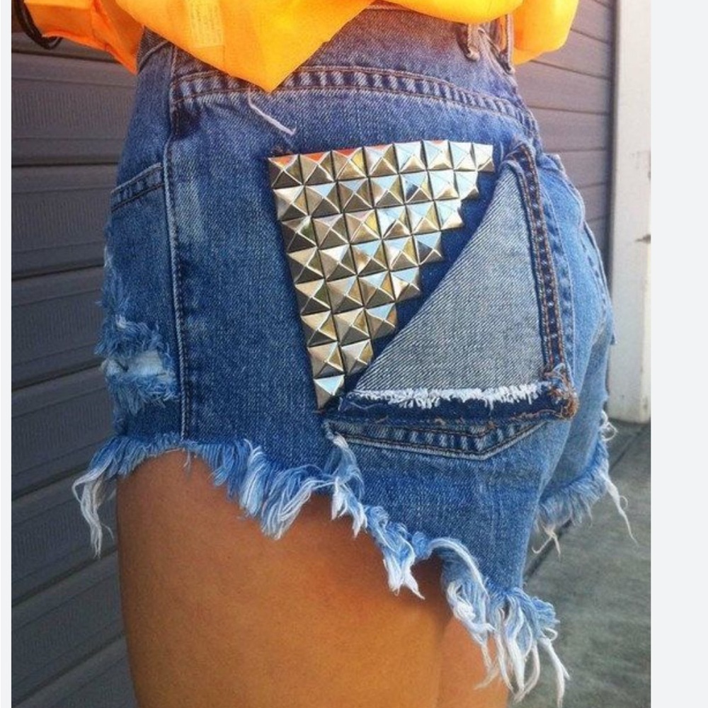 Vintage Y2K 90s Studded Denim High Waist Cut Off Shorts Old Navy Blue Size 4